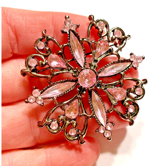 Vintage Inspired Silvertone & Pink Rhinestone Brooch Romantic Edwardian Look - Picture 3 of 5